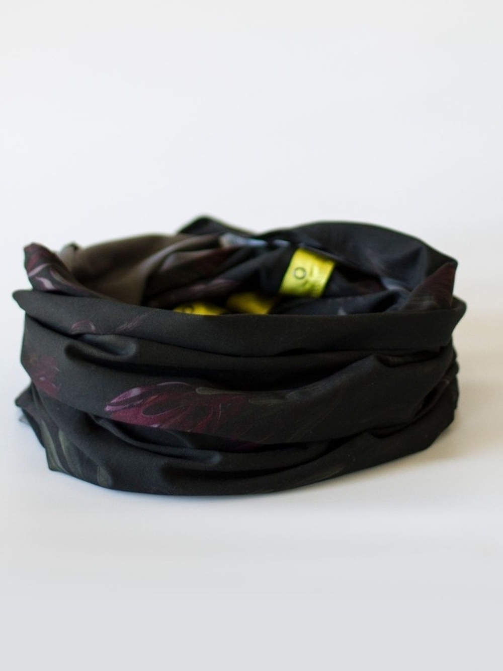 Lululemon Midnight Iris Vinyasa Luon Light Scarf – Wear 5 Ways!
